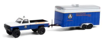 GREEN32220-C - CHEVROLET M1008 con remolque 1987 New York Communications en Blister Pack