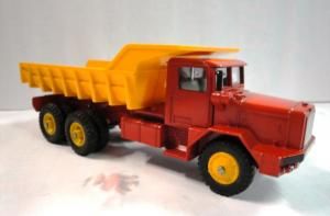 DIN572 - Contenedor de basura BERLIET GBO DINKY TOYS - Edición ATLAS