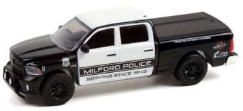 GREEN42980-E - DODGE Ram 1500 2017 Milford Police HOT PURSUIT Serie 40 Blíster