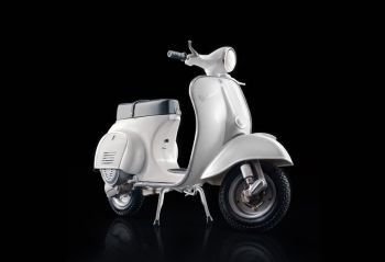 ITA4633 - VESPA 125 Primavera para montar y pintar