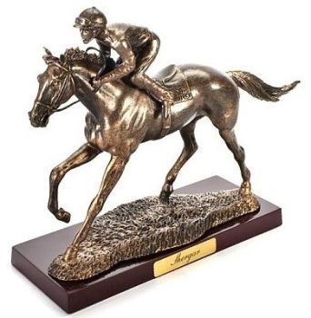 ATL4652103 - Estatua del caballo de carreras – Shegar