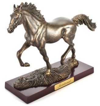 ATL4652110 - Estatua del caballo de carreras – Secretaría