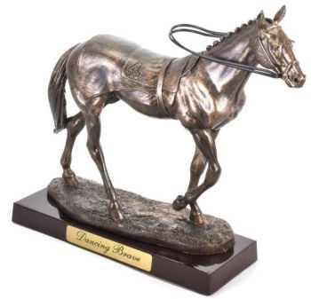 ATL4652116 - Estatua del caballo de carreras - Dancing Brave