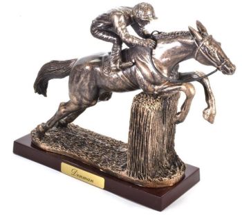 ATL4652131 - Estatua del caballo de carreras – Denman