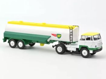 NOREVCL5513 - UNIC Esterel 4X2 con cisterna de 2 ejes AIR BP