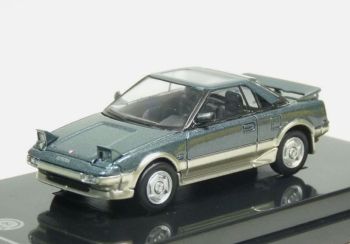 PAR64-55368 - Toyota MR2 MK1 de 1985, color verde dorado.