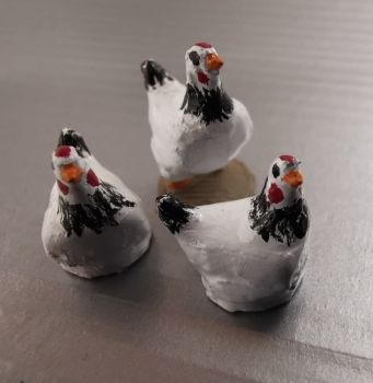 UM201 - lote de 3 gallinas