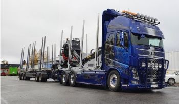 TEK82189 - VOLVO FH04 XL 6X4 camión maderero con remolque forestal de 3 ejes y carretilla de 2 ejes EDS TRAFRAKT MOELVEN