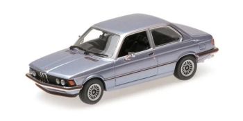 MNC870020000 - BMW 323i 1975 Azul claro metalizado
