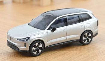 NOREV870081 - VOLVO EX90 2024 Plata Aurora