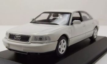 MXC940018801 - Audi A8 de 1999, Blanco