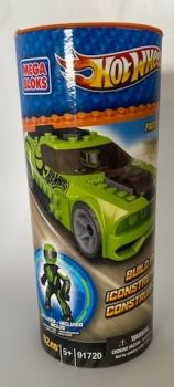 MEGA91720 - Coche de carreras verde HOTWHELLS con carácter