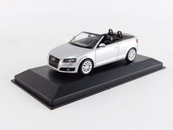 MXC940017130 - AUDI A3 Cabrio 2007 gris