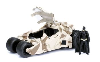 JAD98543 - Batimóvil Trumble Camo con BATMAN