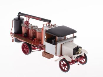 G111A043 - BERLIET CBA 9 Camión de destilación 1925