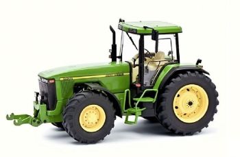 SCH7892 - JOHN DEERE 8400 – con caja John Deere