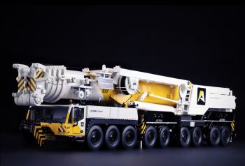 IMC32-0140 - Grúa móvil DEMAG AC 700-9 AERTSSEN