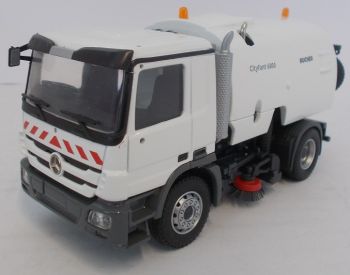 CON72212/06-L - MERCEDES BENZ Actros MP03 CI 2015 BUCHER Cityfant 6000 barredora