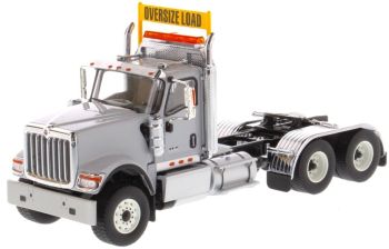 DCM71005 - INTERNATIONAL HX520 6x4 Day Cab Tándem gris