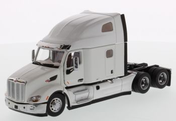 DCM71072 - PETERBILT 579 6x4 Blanco