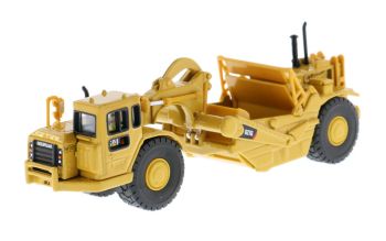 DCM85134 - Traílla CATERPILLAR 627G con conductor y caja metálica