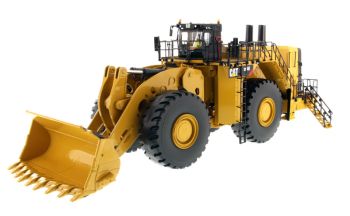DCM85505 - Cargadora CATERPILLAR 994K con conductor en caja metálica