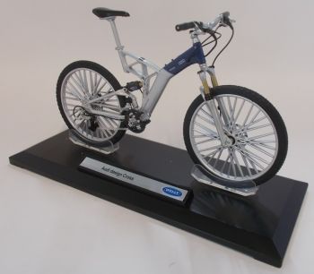 WEL62570PWF - Bicicleta de montaña AUDI Design Cross azul y gris