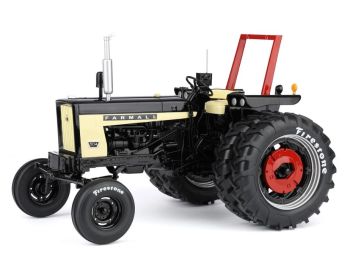 FAR-001B - FARMALL 504 Negro con jaula antivuelco y neumáticos Firestone - Edición limitada a 148 unidades.