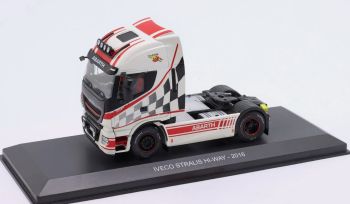 G1470001 - IVECO Stralis HI-Way 4x2 2016 blanco y rojo ABARTH