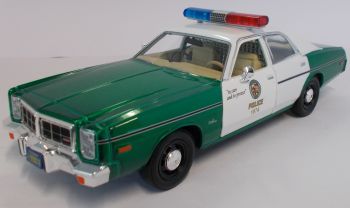 GREEN84101VERTE - DODGE Policía Metropolitana de Mónaco 1977 de la película Terminator 1984 Vesrsion Green Metal