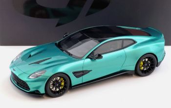 GT551 - ASTON MARTIN Vanquish coupé 2024 verde metalizado