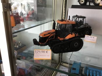CW0072 - CHALLENGER MT 765D naranja