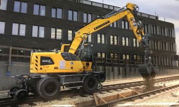 NZG1011 - Excavadora LIEBHERR A922 Carril