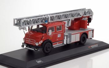 IXOTRF002 - Camión de bomberos alemán a gran escala MERCEDEZ BENZ L1519