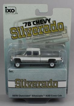 IXO-IA64007GRISE - CHEVROLET Silverado K30 Doble Cabina 1978 Gris y blanco (en blíster)
