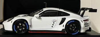 IXO-LEGT43-23011 - PORSCHE 911 RSR Carrocería Lisa Edición Blanca