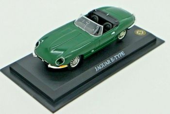 MAGDPETYPE - JAGUAR E-Type 1964 descapotable verde abierto vendido en blister deteriorado