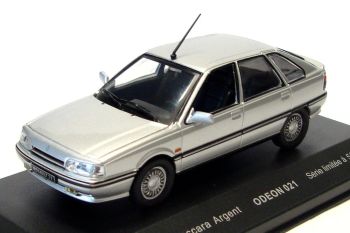ODE021 - RENAULT 21 Baccara plata Limitado a 500 ejemplares
