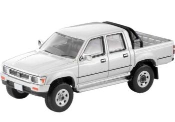 TOMLV-N256C - Toyota Hilux 4WD Doble Cabina Pickup SSR 1991 Plateada