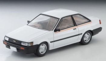 TOMLV-N284E - Toyota Corolla Levin Coupé de 1983, blanco.