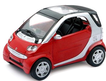 NEW19213E - SMART Fortwo rojo con techo negro