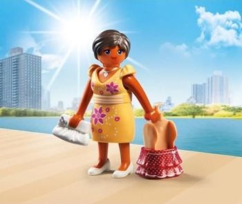 PLAY6882 - Chica de moda - Traje de verano
