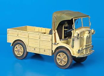 PLS086 - SPA L39 Miniatura colonial para montar y pintar