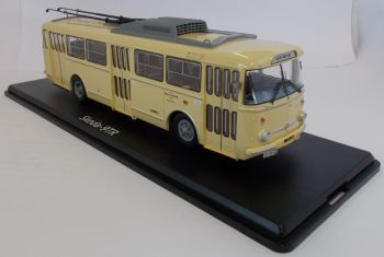 PRXPCL47064 - Autobús urbano eléctrico SKODA 9TR color crema