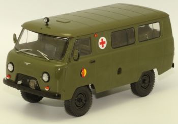 PRXPCL47072 - Ambulancia del ejército alemán UAZ 452