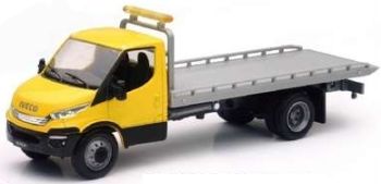 NEW15873D - Camión portacoches IVECO Daily