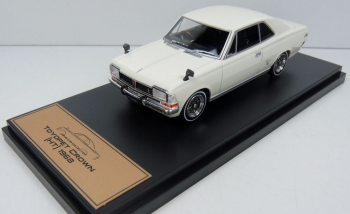 MAGJPTOYOPET - TOYOPET Crown HT 1968 blanco
