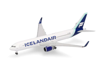 HER539241 - BOEING 767-300 Icelandair Borreal con una franja azul en la cola