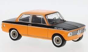 IXOCLC368N - BMW-Alpina 2002 Tii 1972 Naranja y negro