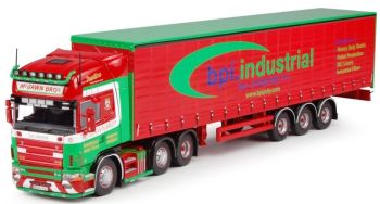 TEK61526 - SCANIA 164 Topline 4 con semi lona 3 ejes Mc Gawn